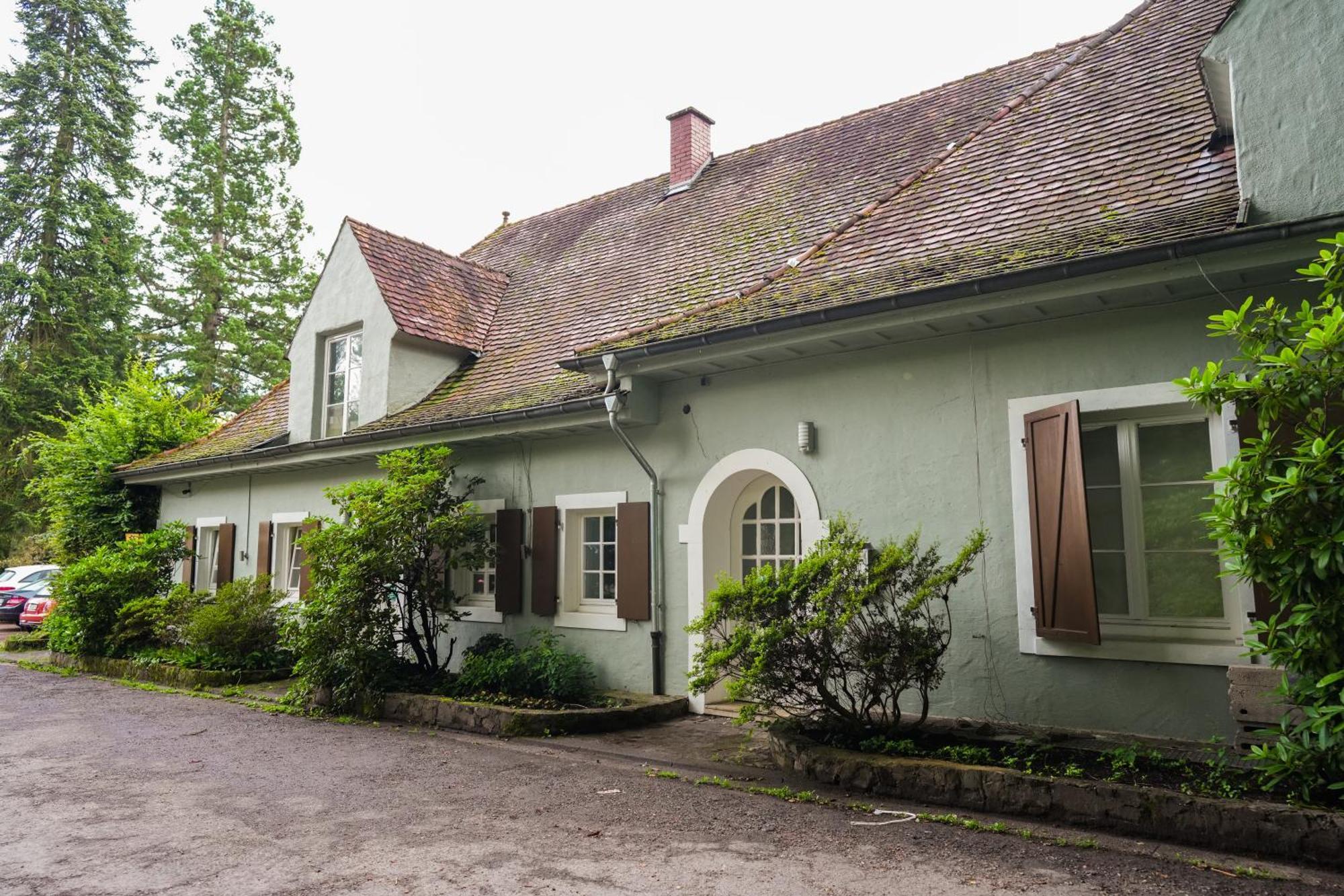 Hotel Und Restaurant Halbinsel 블리에스카스텔 외부 사진